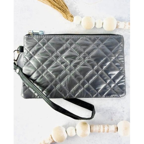 Be Clever Handbags - Wristlet, Pouch, Cosmetics Bag. Metallic Gray. Quilted. NWT